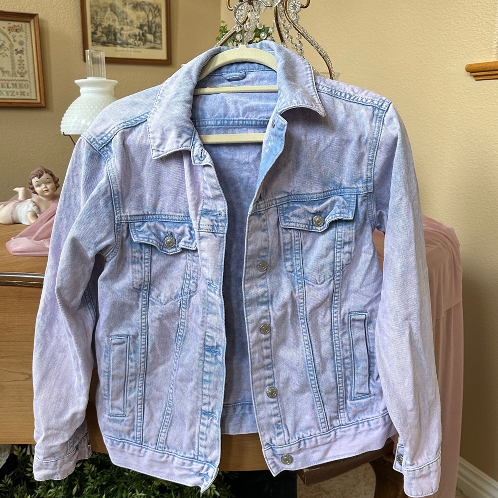 Pink acid wash, jeans jacket